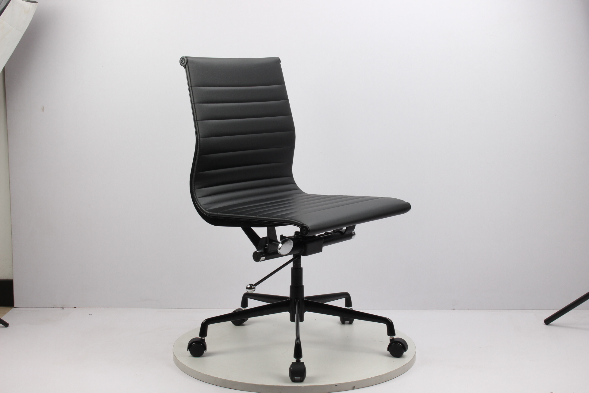Office Chairs Toronto- Vancouver - Calgary